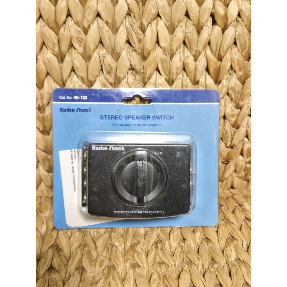 Vintage RadioShack Stereo Speaker Switch 40-132 NEW Sealed A/B Selector
